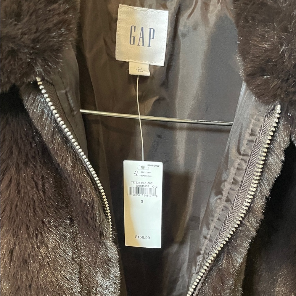GAP Relaxed Faux Fur Jacket - Picture 3 of 3